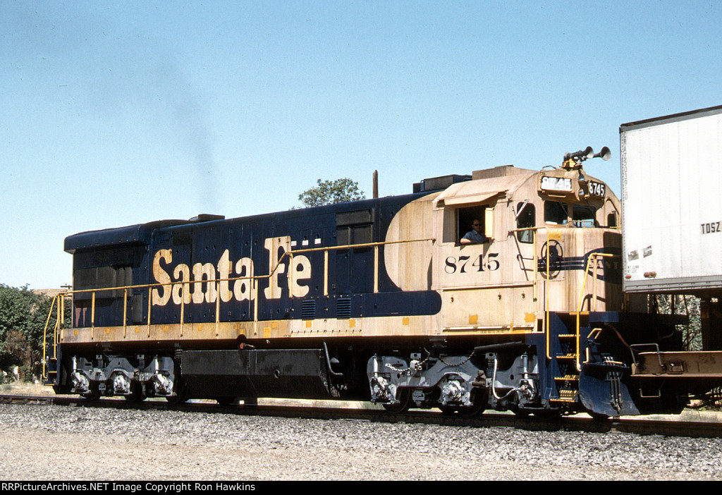 ATSF 8745